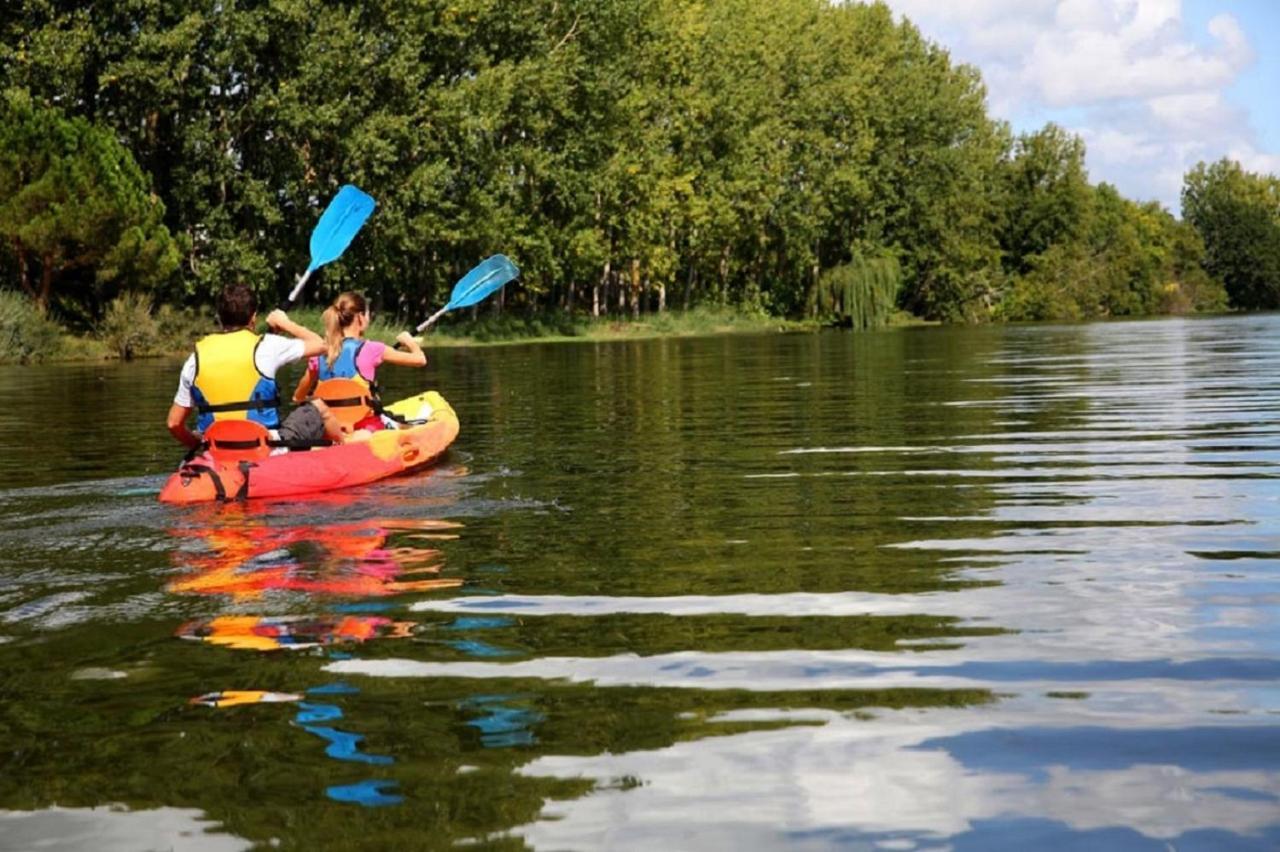 Vila La Ravine Au Bord Du Loing Montigny-sur-Loing Exteriér fotografie