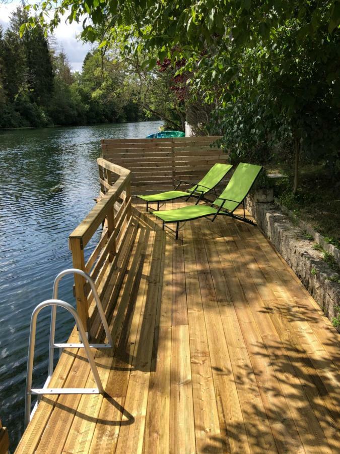 Vila La Ravine Au Bord Du Loing Montigny-sur-Loing Exteriér fotografie